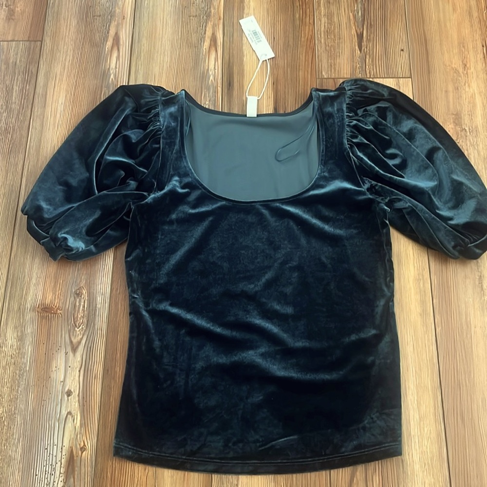 brand new top!